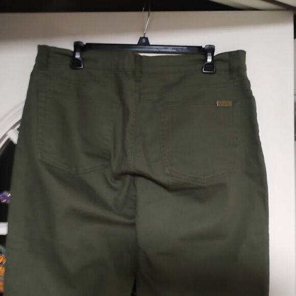 Chaps Olive Green Cropped Jeans Size Women's 12 - Picture 4 of 4